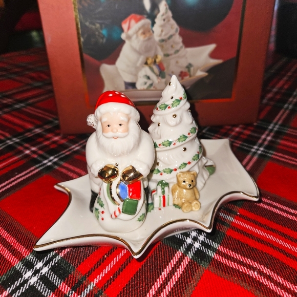 NWT Christmas Lenox salt and pepper shakers - Picture 1 of 7